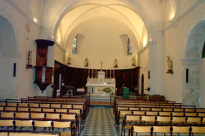 Intérieur de l'église en 2003
